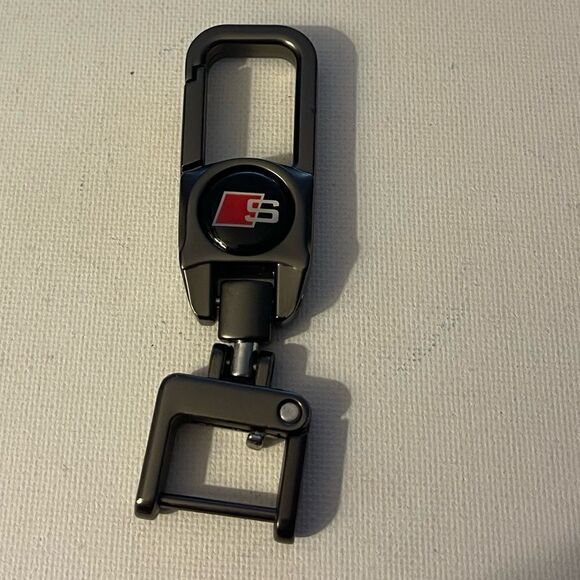 Audi S line Logo Key Fob Keychain in Metal NWT - Picture 2 of 4